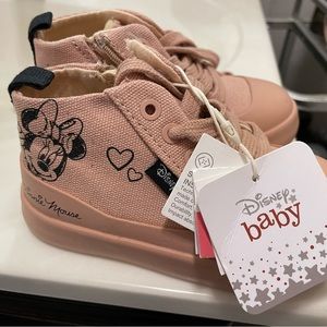 Zara kids Minnie Mouse Disney shoe new with tags never worn size 22